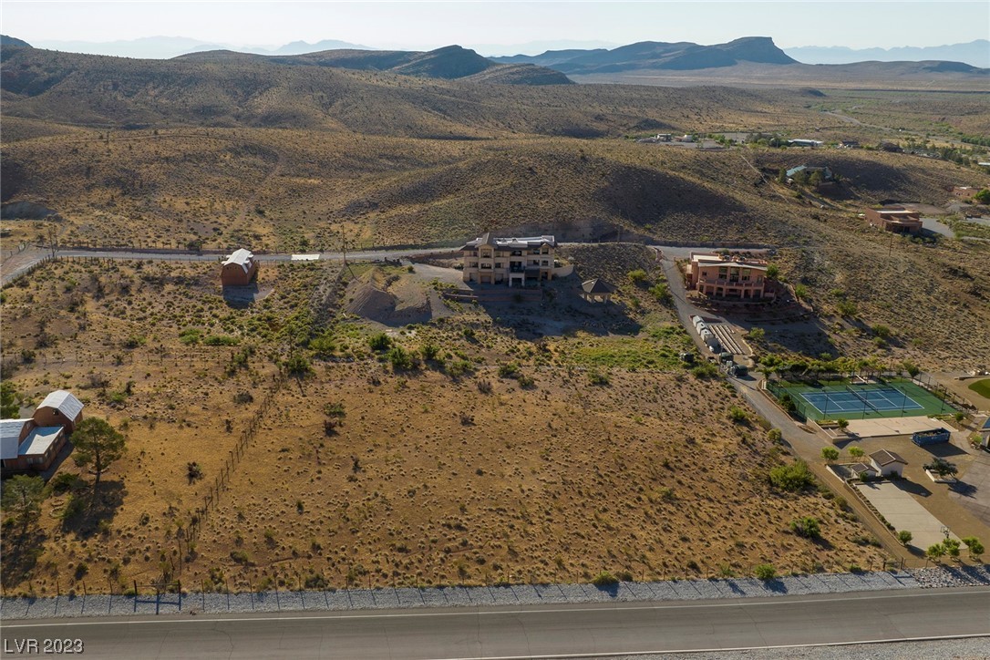 Photo 7 of 40, Sandstone Drive