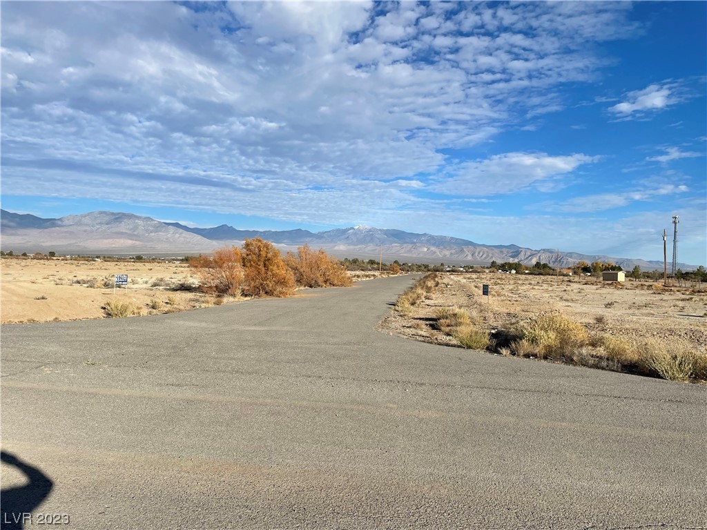 2360 W MARY BETH Court, Pahrump