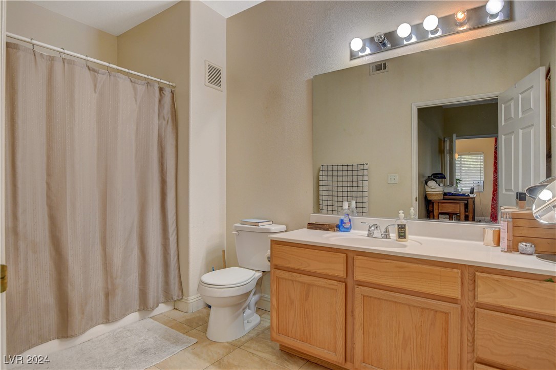 Photo 9 of 17, 9580 W Reno Avenue #238