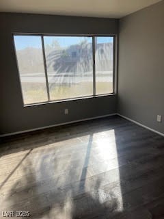 Photo 11 of 18, 2072 Mesquite Lane #104