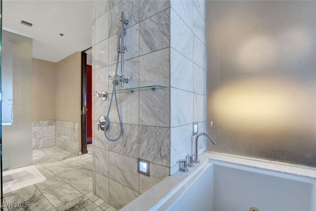 Photo 24 of 29, 4381 W Flamingo Road #3309