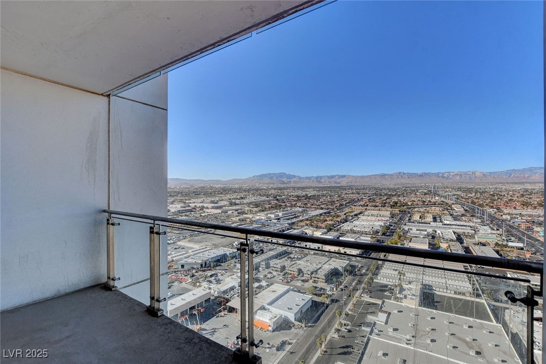 Photo 27 of 29, 4381 W Flamingo Road #3309