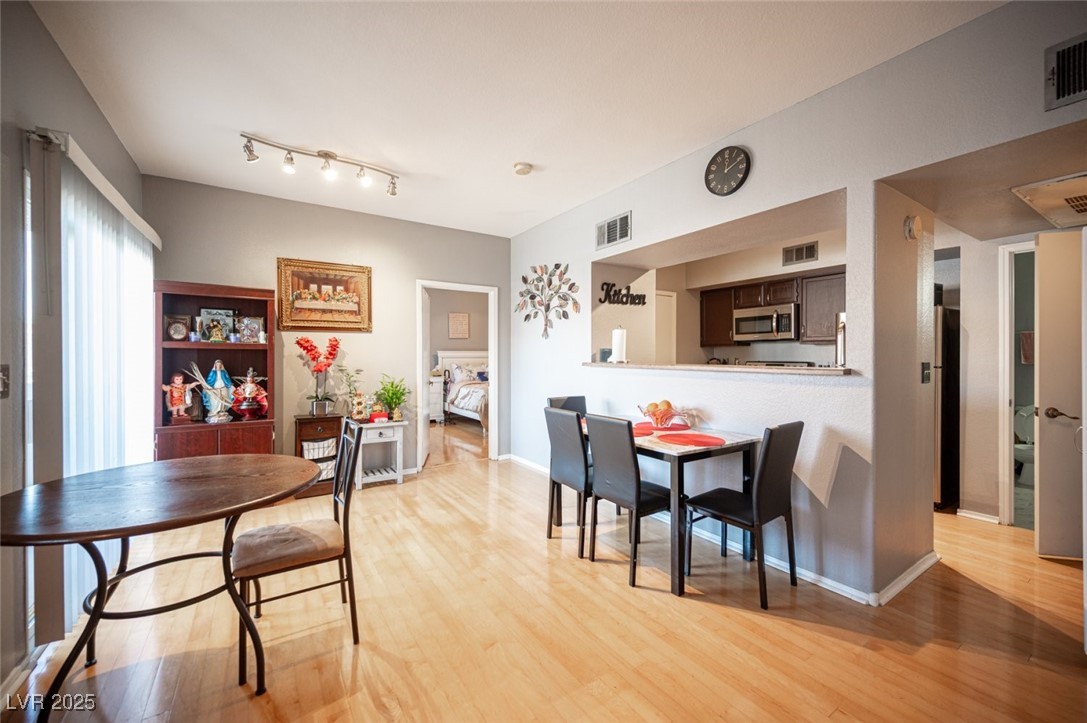 Photo 9 of 37, 6650 W Warm Springs Road #1079