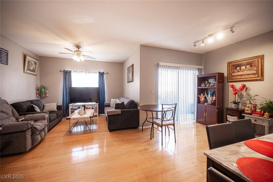 Photo 13 of 37, 6650 W Warm Springs Road #1079