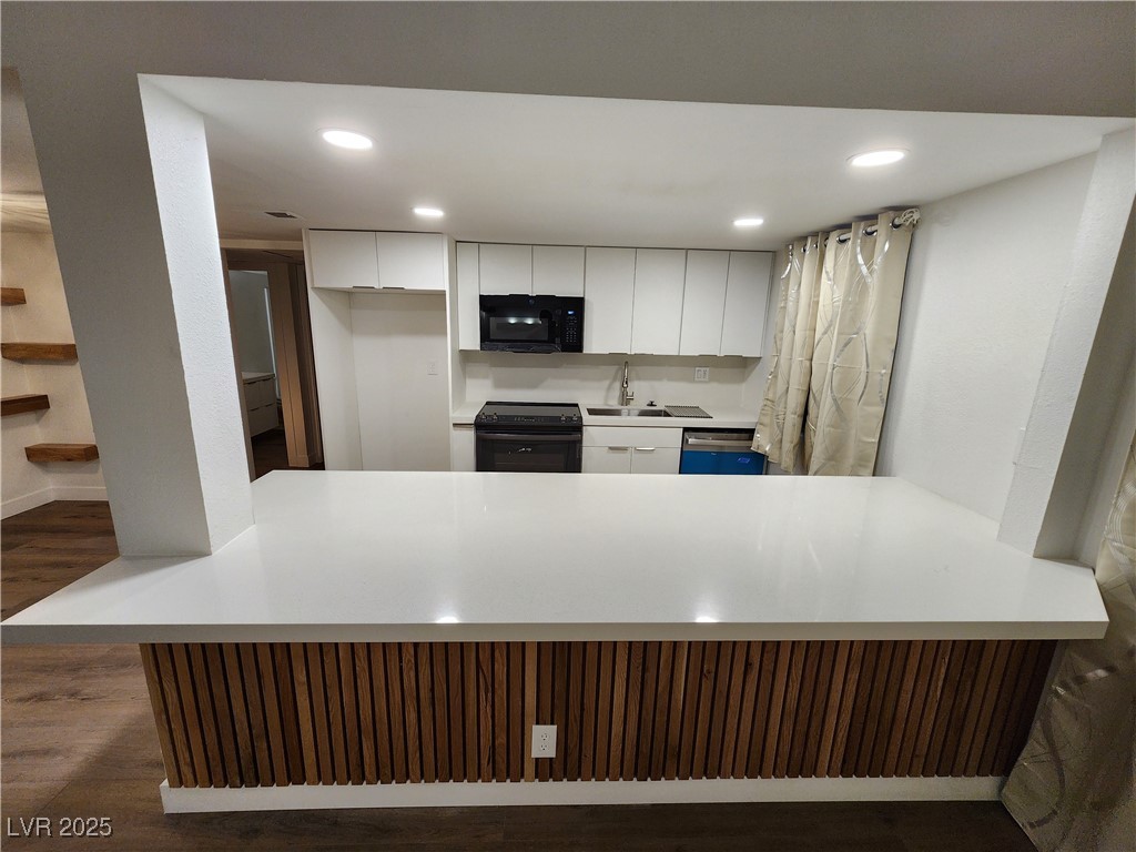 Photo 26 of 54, 4981 River Glen Drive #63