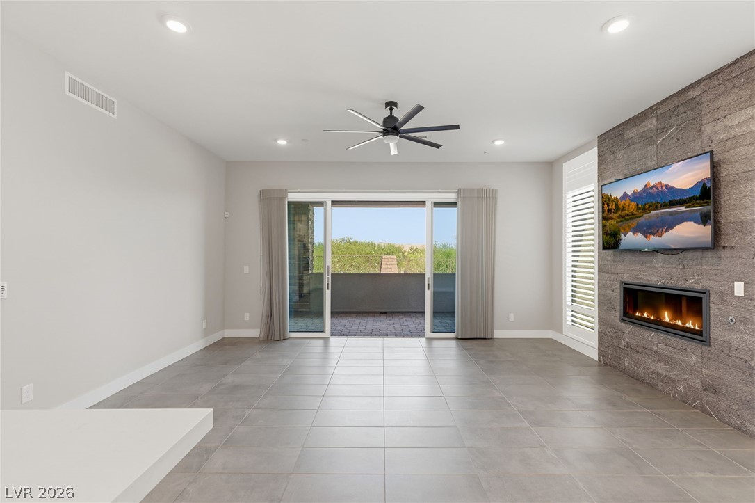 Photo 7 of 45, 11280 Granite Ridge Drive #1012