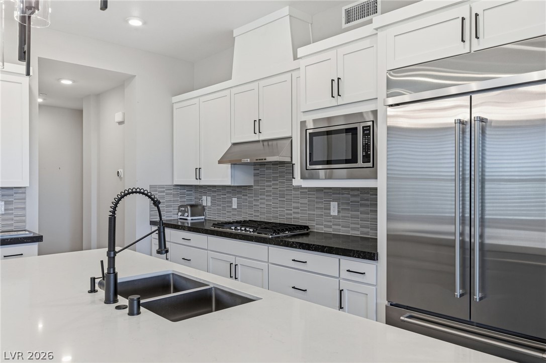 Photo 17 of 45, 11280 Granite Ridge Drive #1012