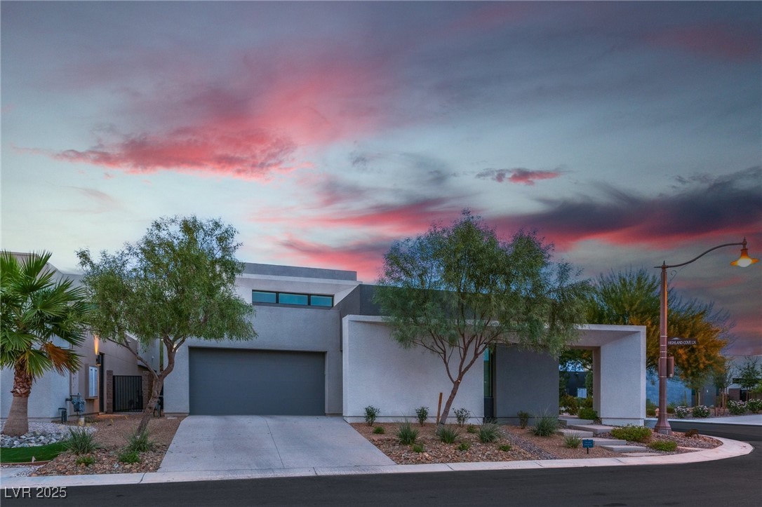 21 Highland Cove Lane, Henderson 89011