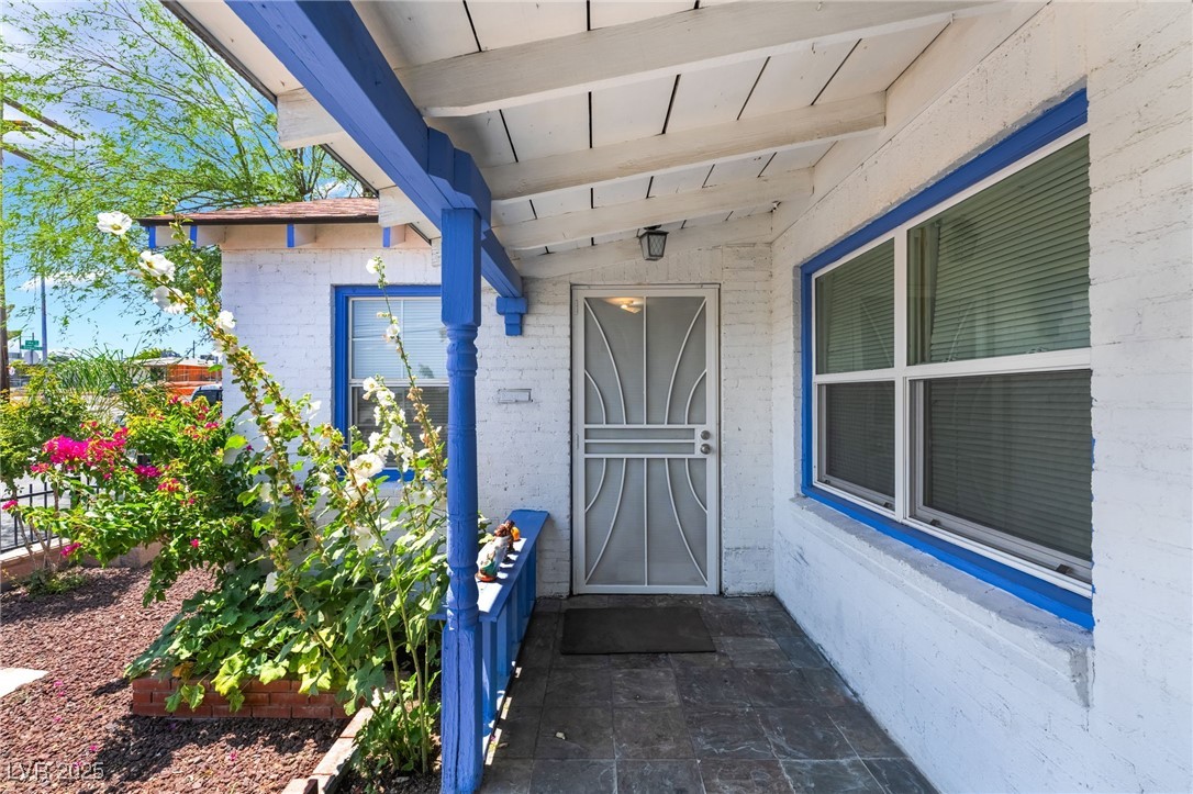 Photo 8 of 49, 300 N 14th Street