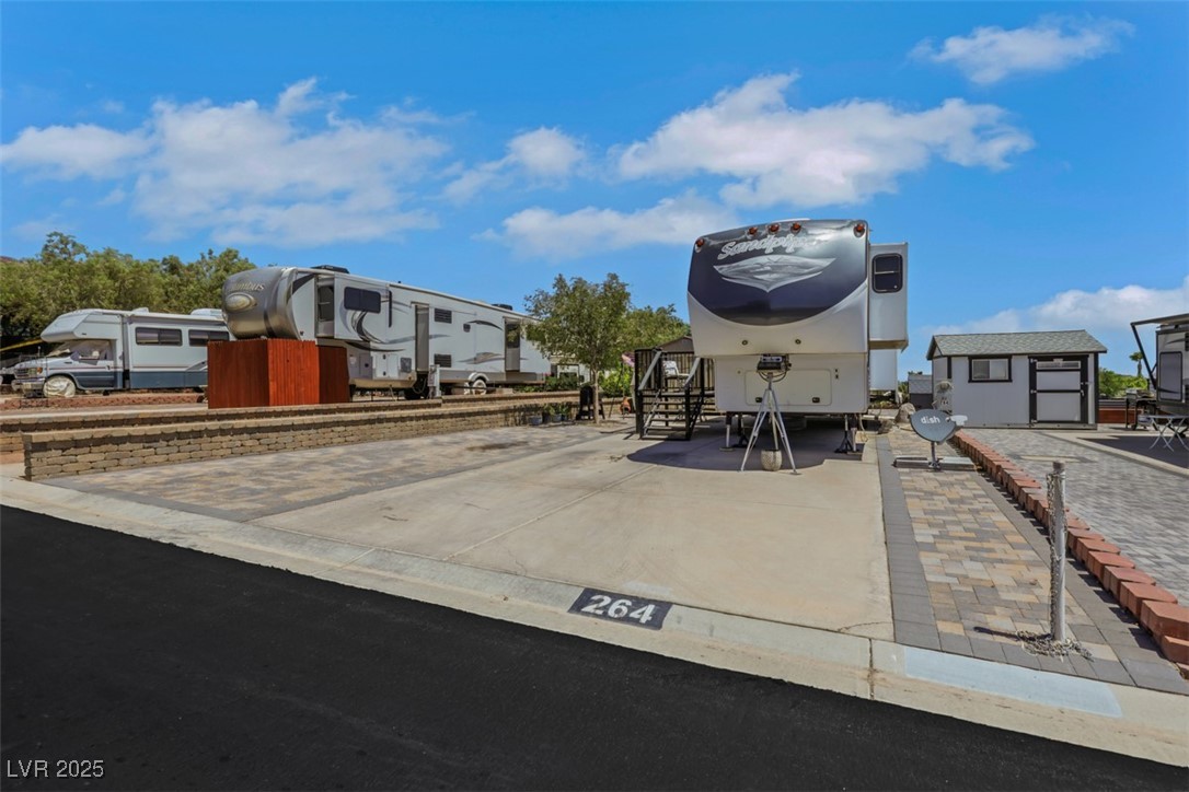 849 Robin Way, Boulder City 89005