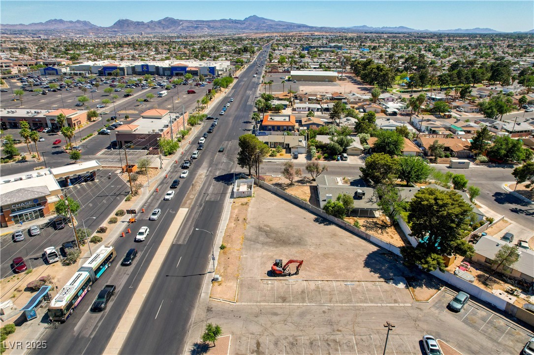 Photo 6 of 13, 4241 S Nellis Boulevard