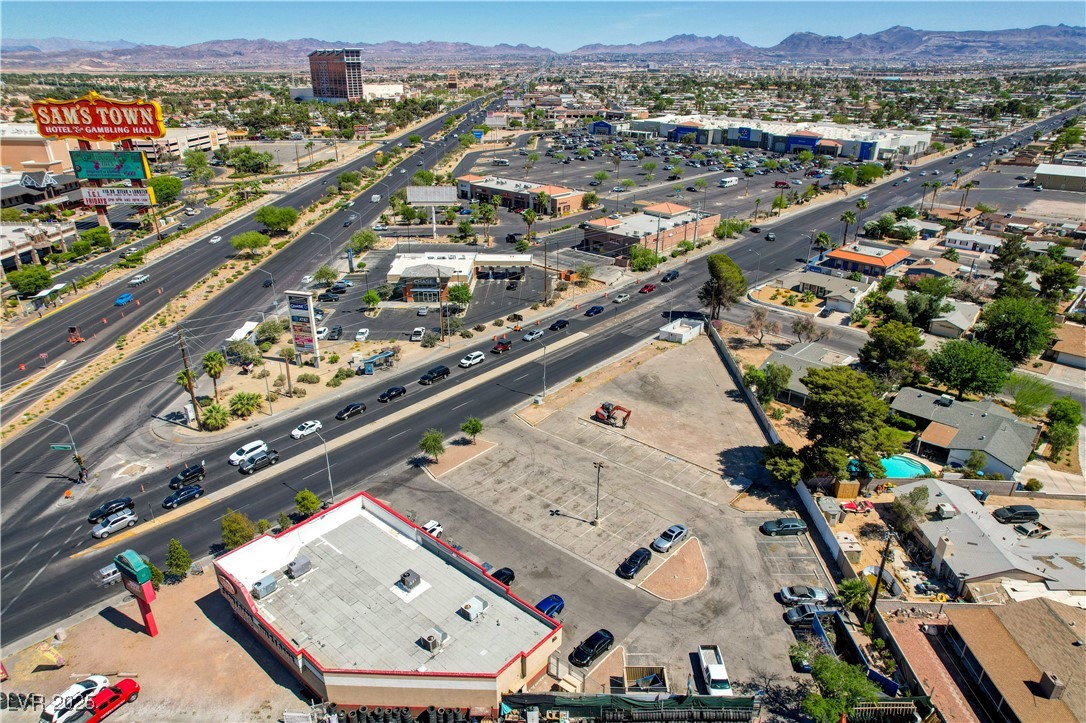 Photo 11 of 13, 4241 S Nellis Boulevard