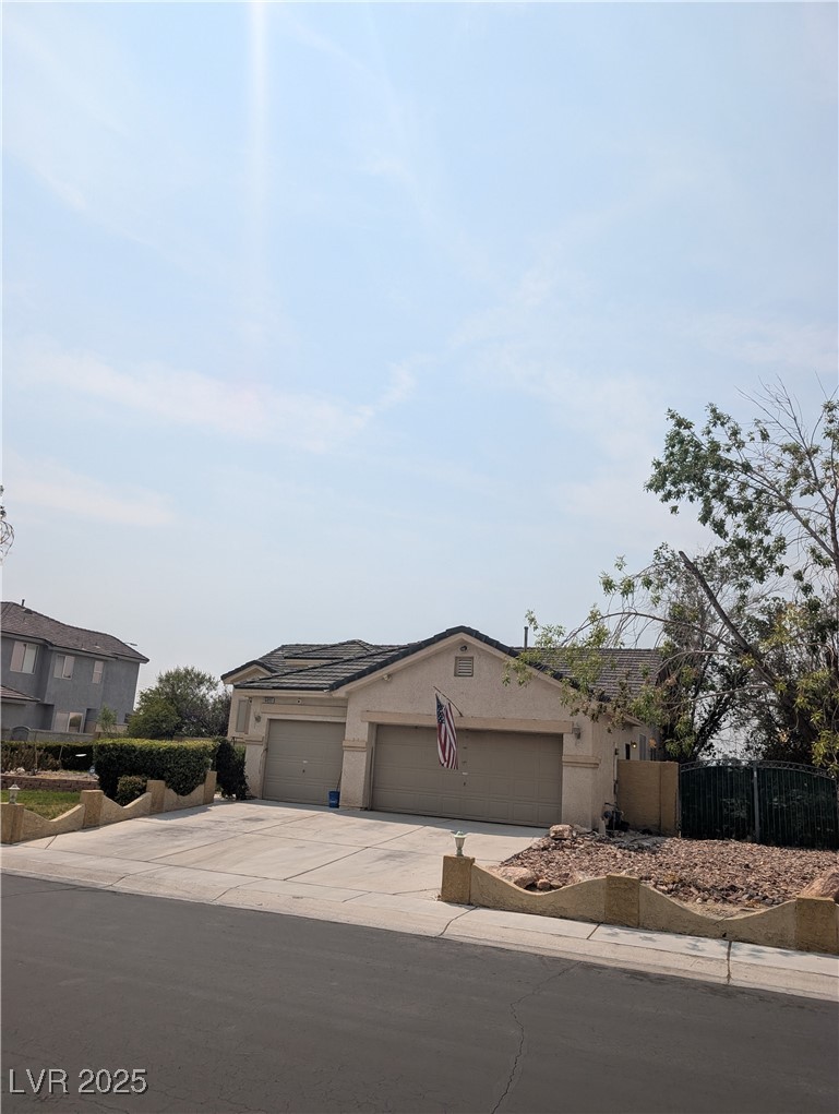 Photo 3 of 6805 Silver Chisel Avenue
