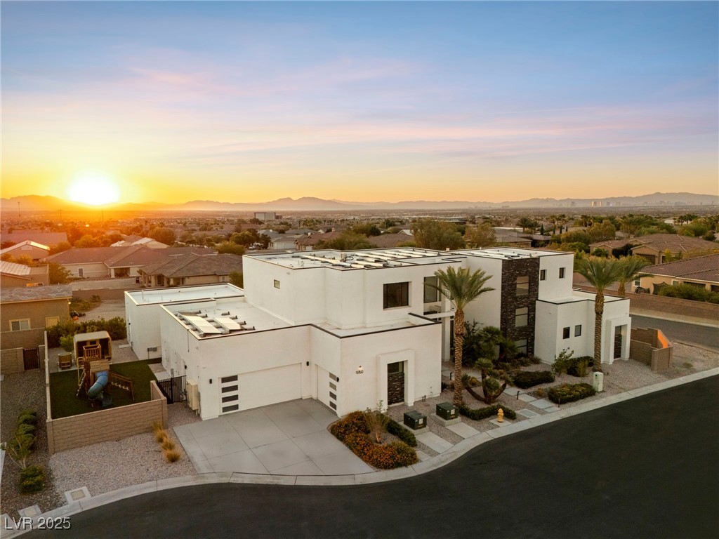 9760 Solar Avenue, Las Vegas 89149
