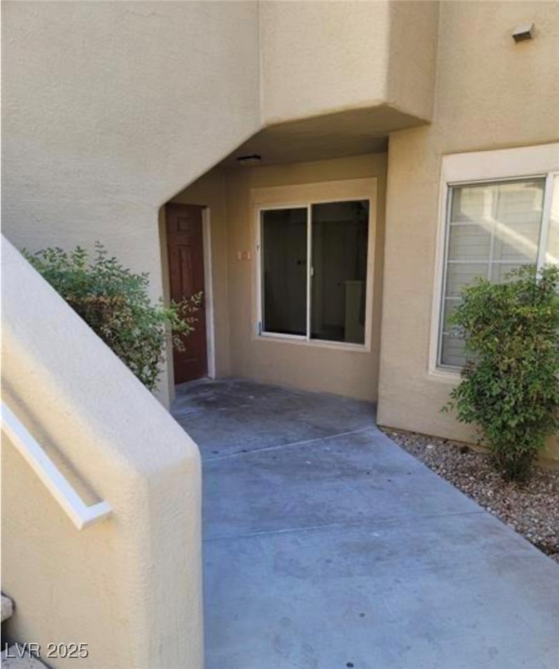 Photo 3 of 1909 Villa Palms Court #109