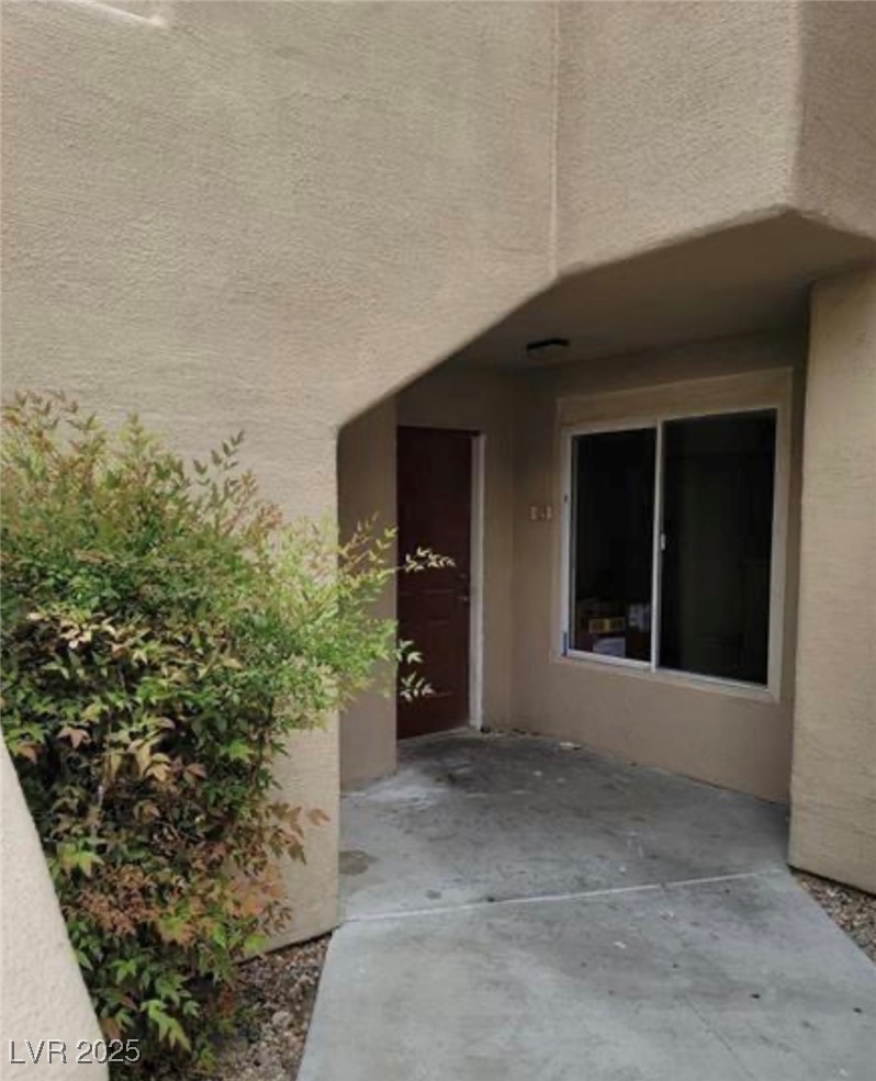 Photo 4 of 1909 Villa Palms Court #109