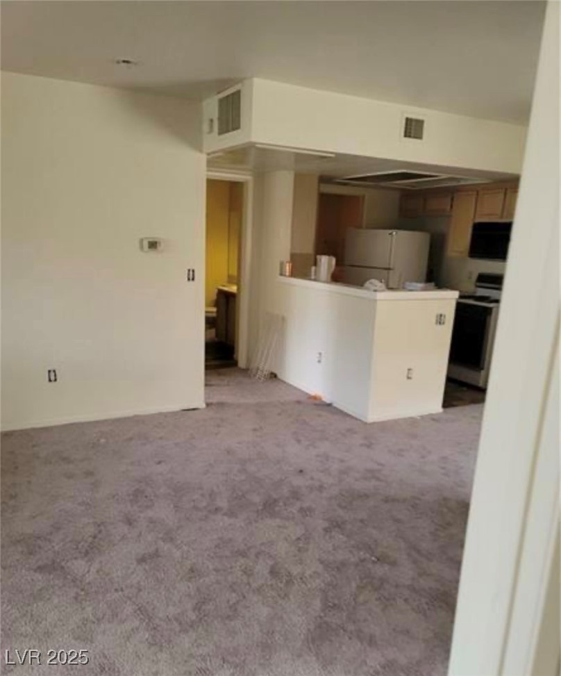 Photo 6 of 10, 1909 Villa Palms Court #109
