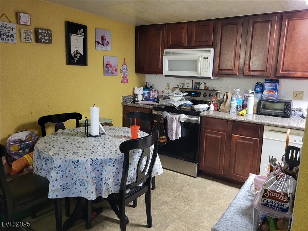 Photo 6 of 10, Las Vegas, NV 89103