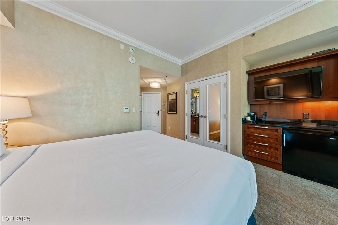 Photo 8 of 20, 145 E Harmon Avenue #2918