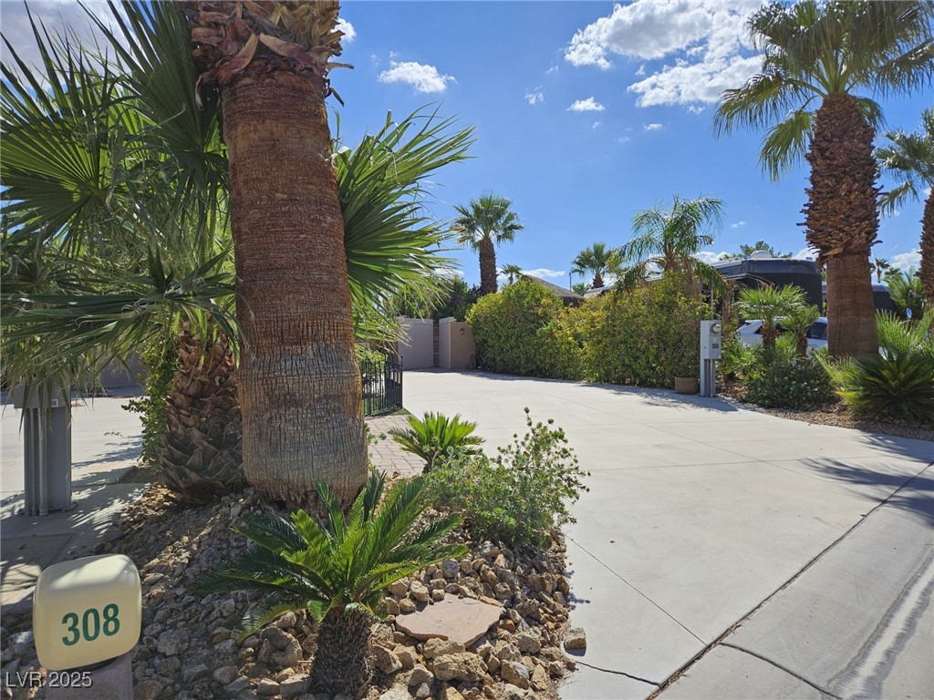 Photo 11 of 24, 8175 Arville Street #308