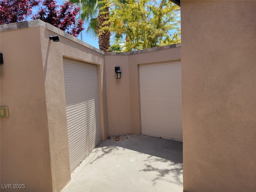 Photo 11 of 25, 8175 Arville Street #394