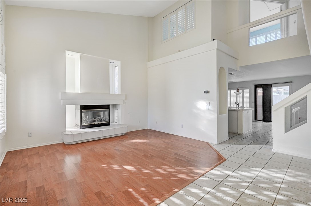 Photo 4 of 8776 Country View Avenue