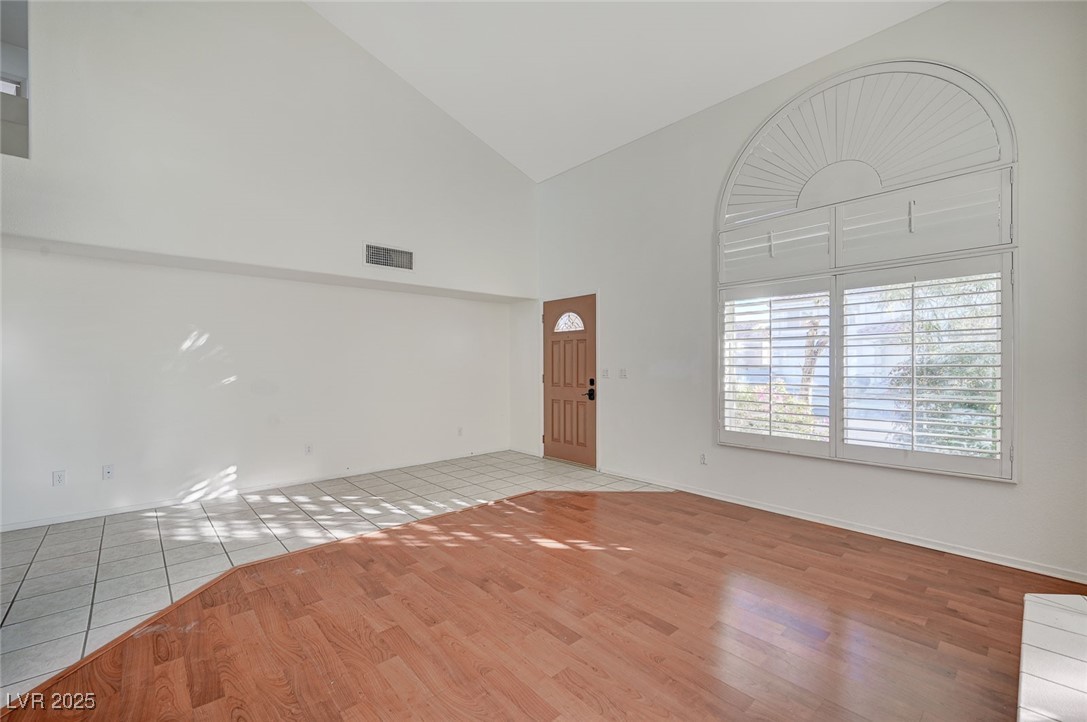 Photo 6 of 43, 8776 Country View Avenue