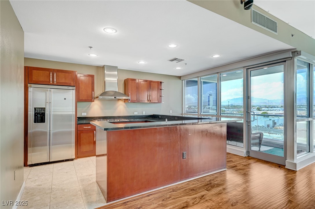 Photo 8 of 49, 4575 Dean Martin Drive #806