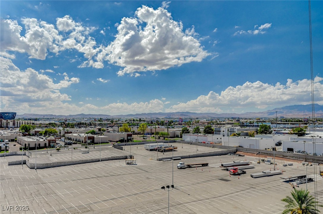 Photo 34 of 49, 4575 Dean Martin Drive #806