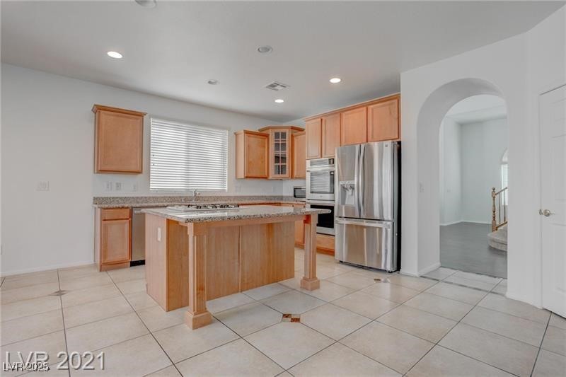 Photo 16 of 39, 612 El Loro Street