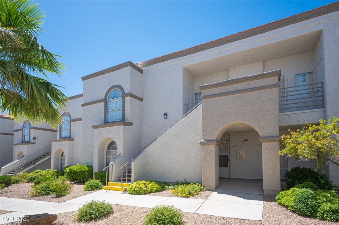 3150 Soft Breezes Drive #2220, Las Vegas