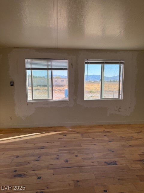 Photo 12 of 38, 1655 Marble Avenue #754