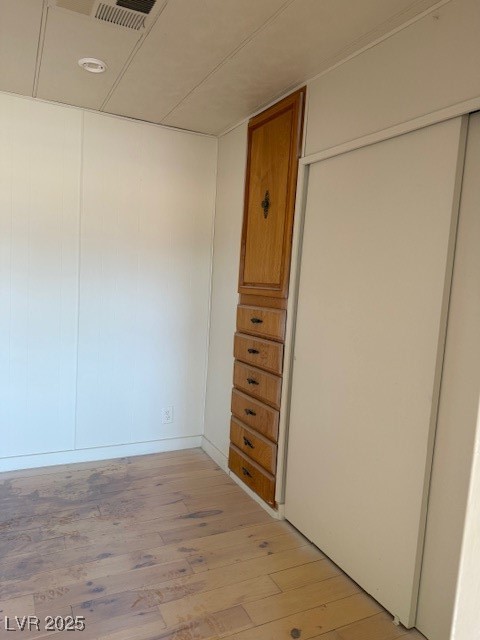 Photo 15 of 38, 1655 Marble Avenue #754