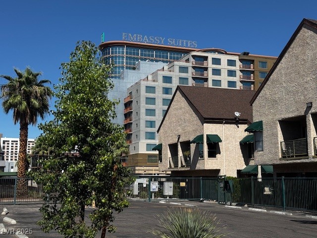 450 Elm Drive #205, Las Vegas 89169