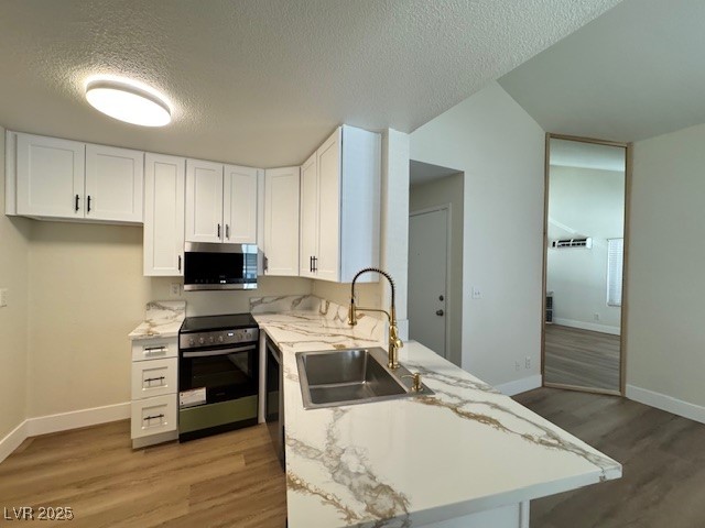 Photo 14 of 30, 450 Elm Drive #205