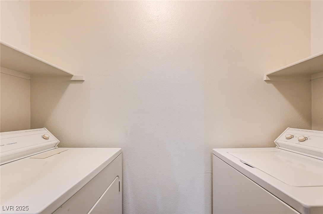 Photo 17 of 34, 2615 W Gary Avenue #2054
