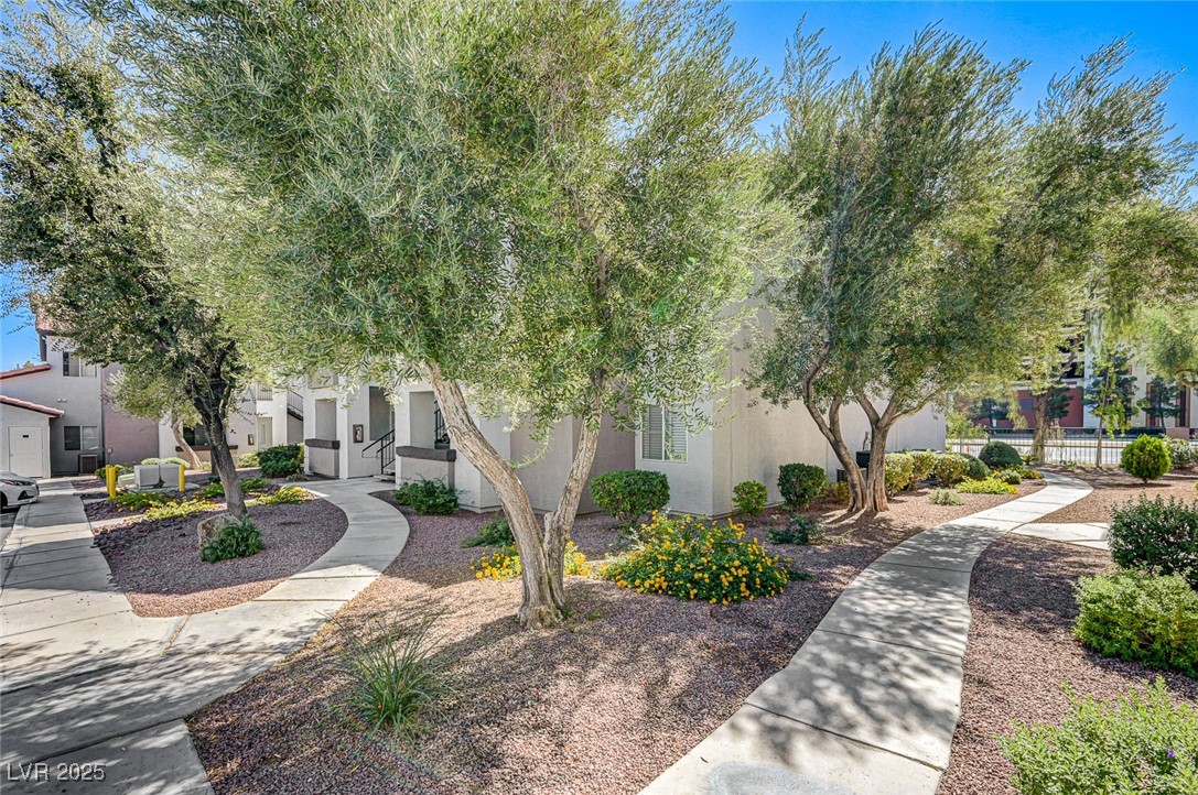 Photo 4 of 2615 W Gary Avenue #2054
