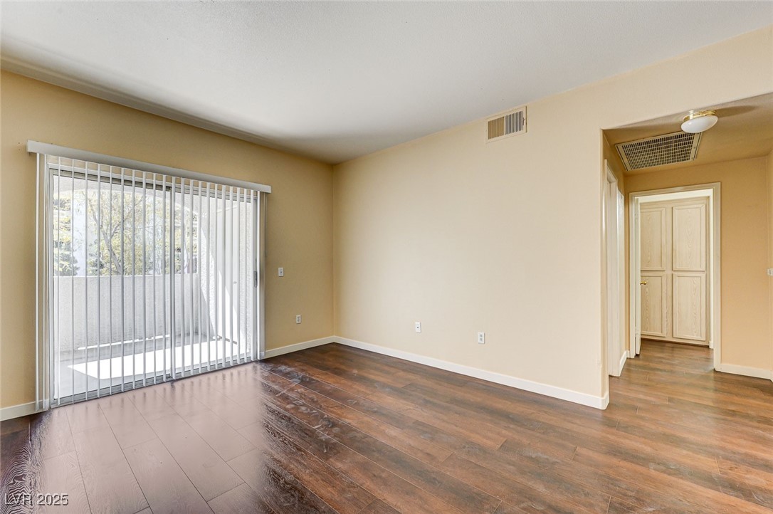 Photo 5 of 2615 W Gary Avenue #2054