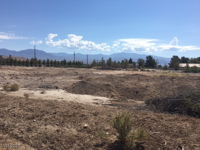 Photo 3 of 2241 S Toiyabe Avenue