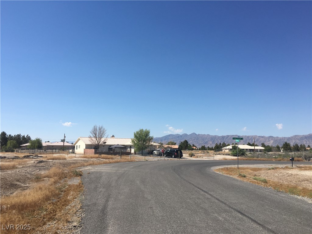 Photo 7 of 13, 2241 S Toiyabe Avenue
