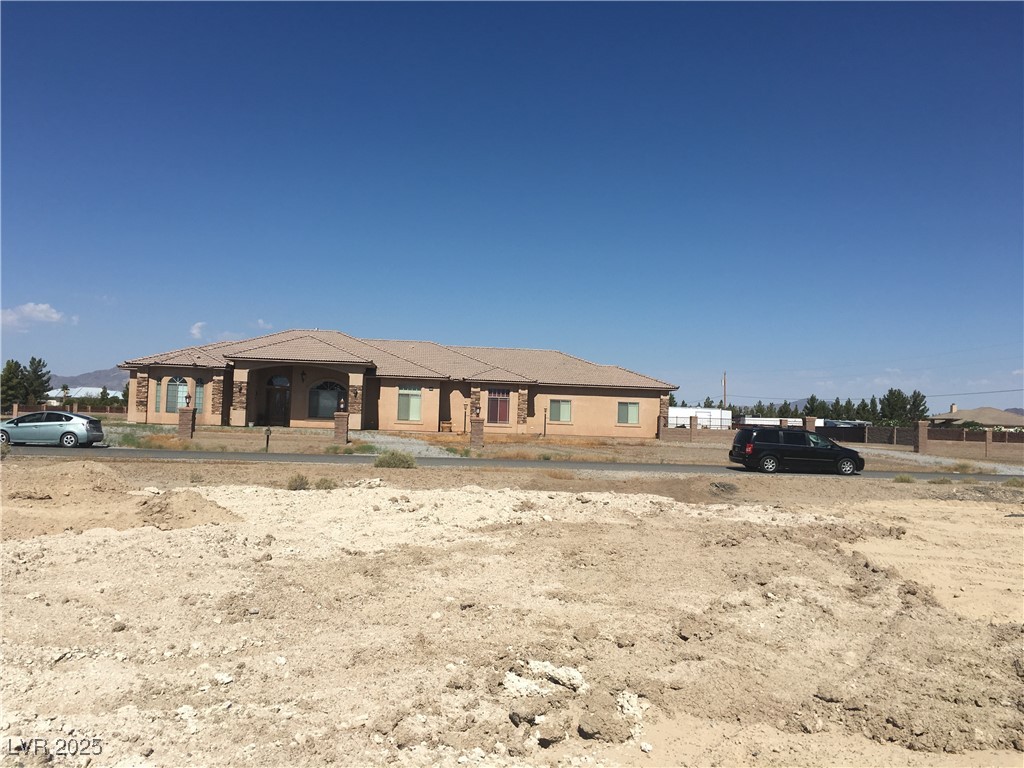 Photo 11 of 13, 2241 S Toiyabe Avenue