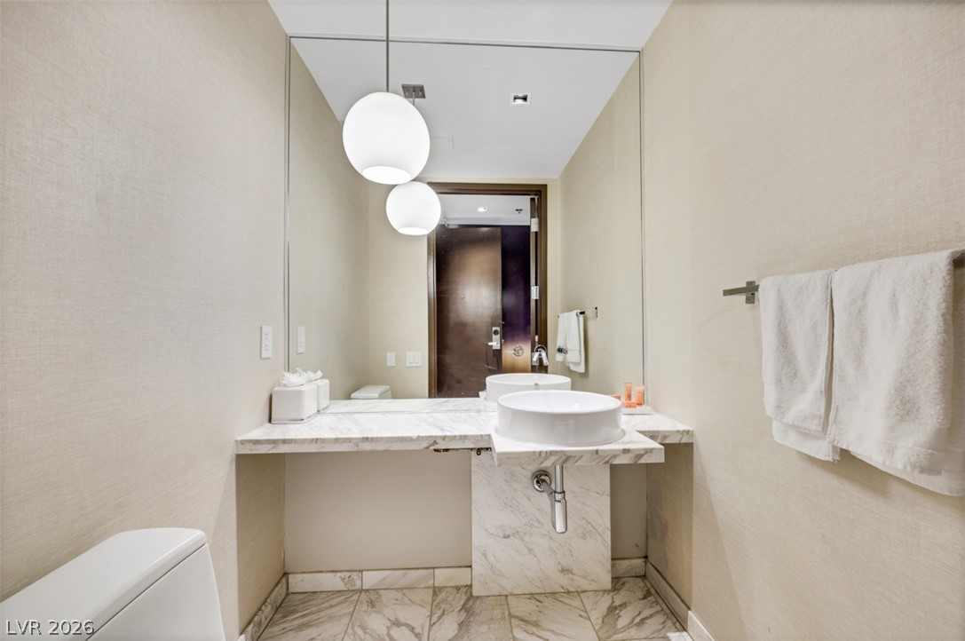 Photo 15 of 35, 4381 W Flamingo Road #2821