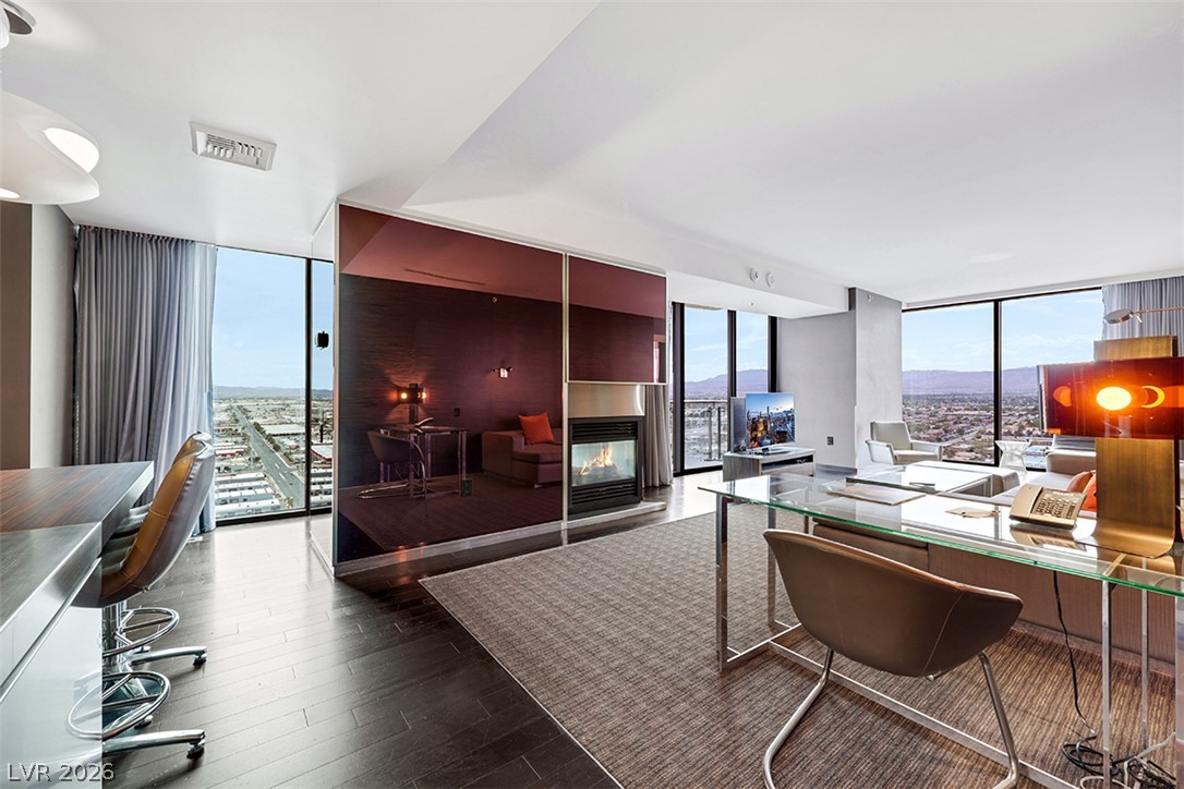 Photo 4 of 4381 W Flamingo Road #2821