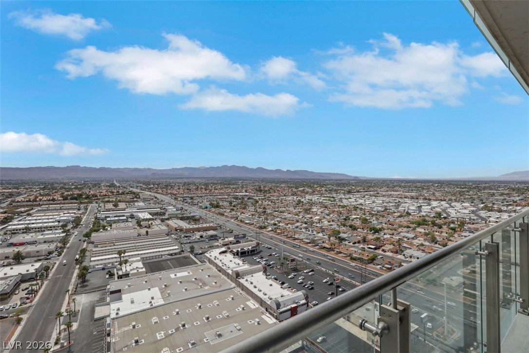 Photo 20 of 35, 4381 W Flamingo Road #2821
