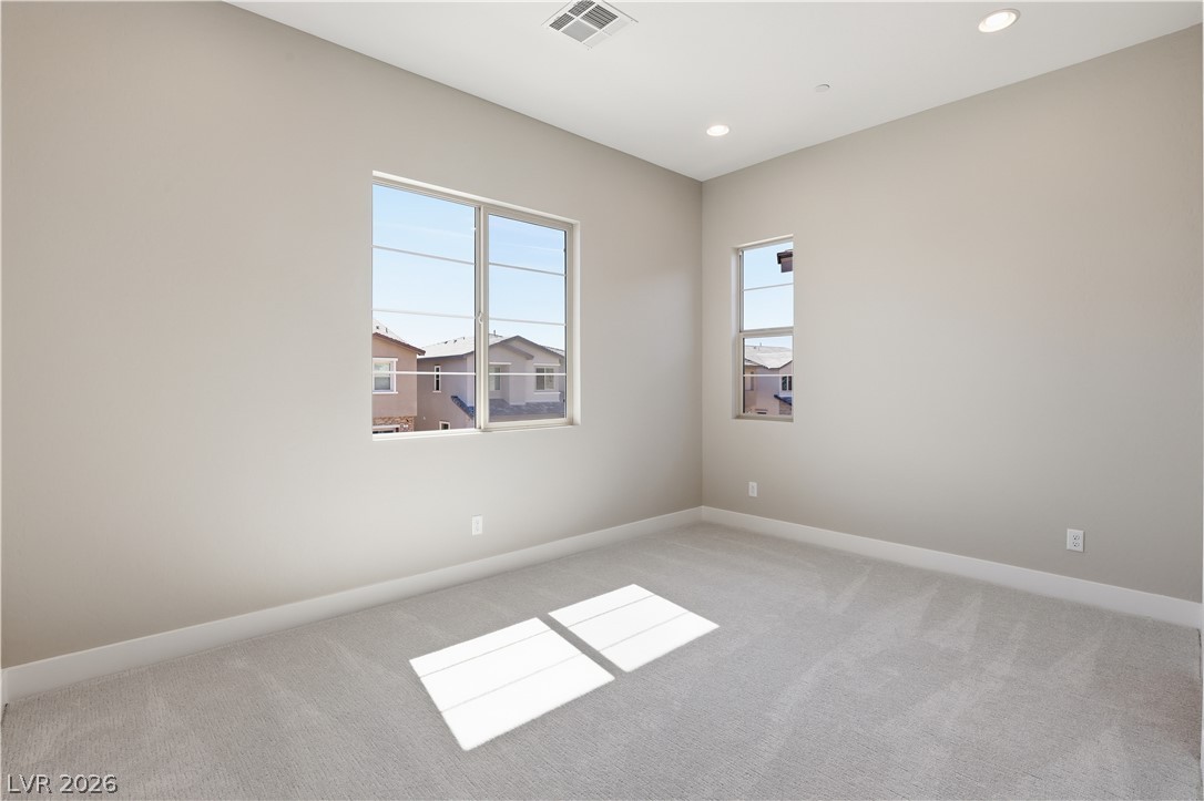 Photo 18 of 34, 97 Vernalis Avenue