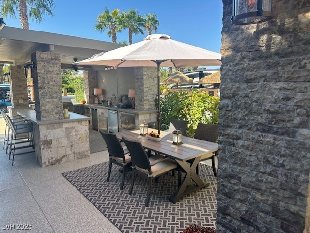 Photo 9 of 39, 8175 Arville Street #4