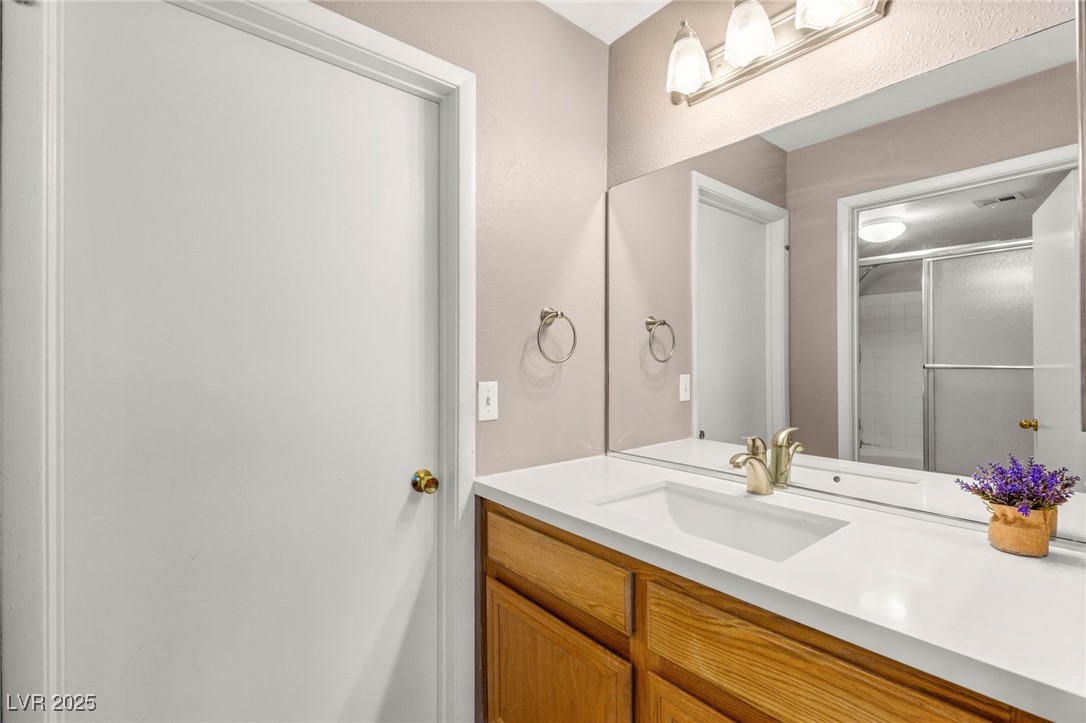 Photo 30 of 40, 3125 N Buffalo Drive #1103