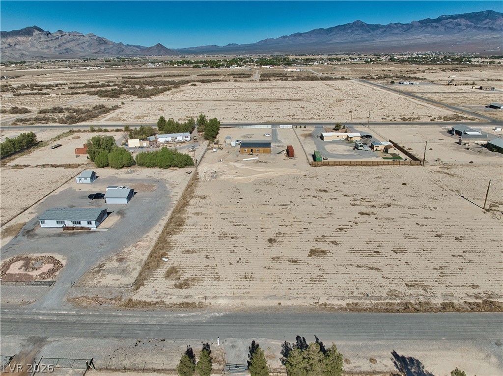 Photo 3 of 620 W Janet Lane