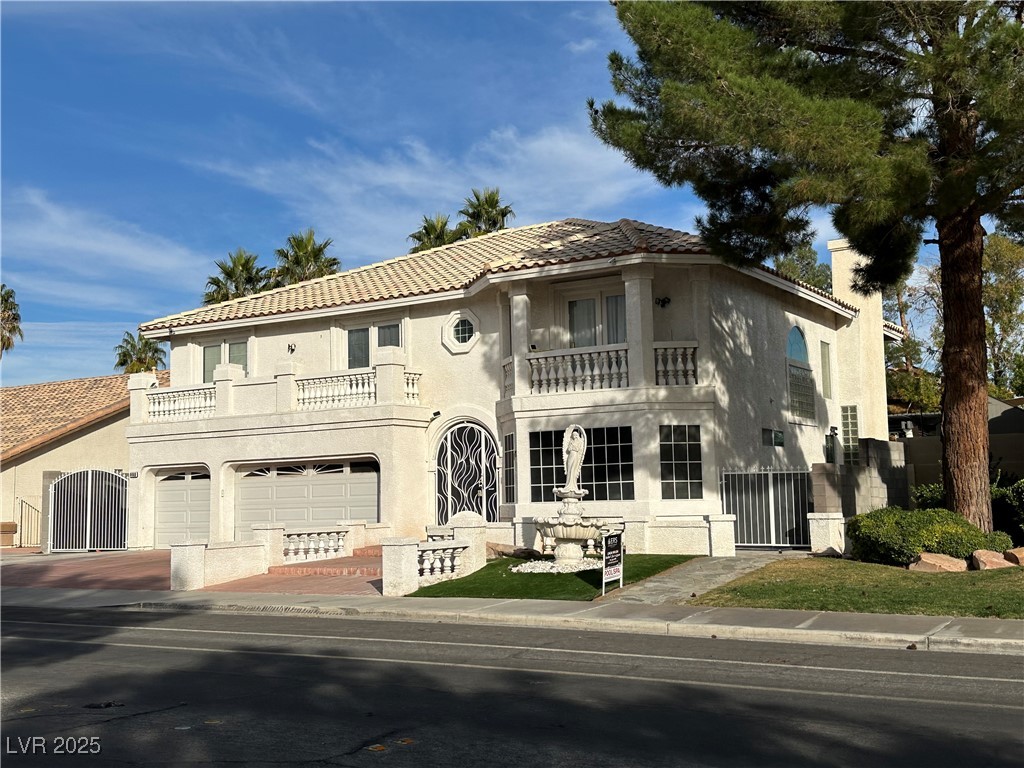 4408 N Pioneer Way, Las Vegas