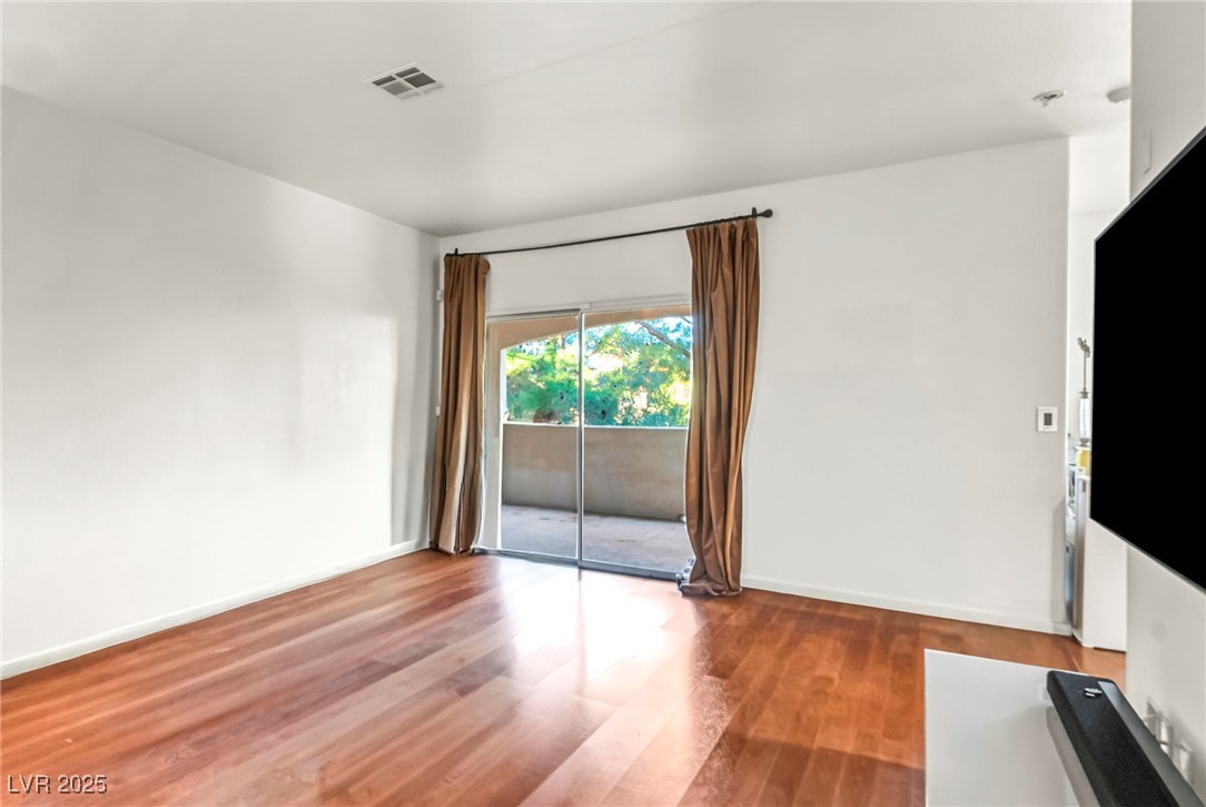 Photo 8 of 15, 2050 W Warm Springs Road #3721